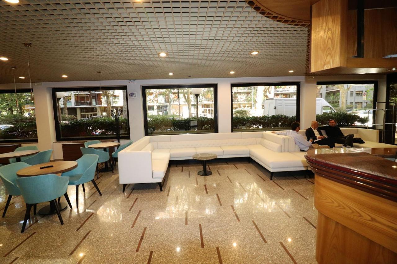 Hotel Domenichino Милан Экстерьер фото